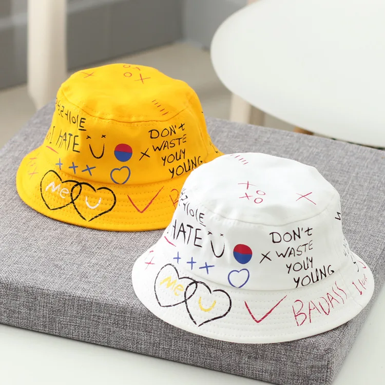 Панама детская весенне-летняя для отдыха и путешествий с простым алфавитом |