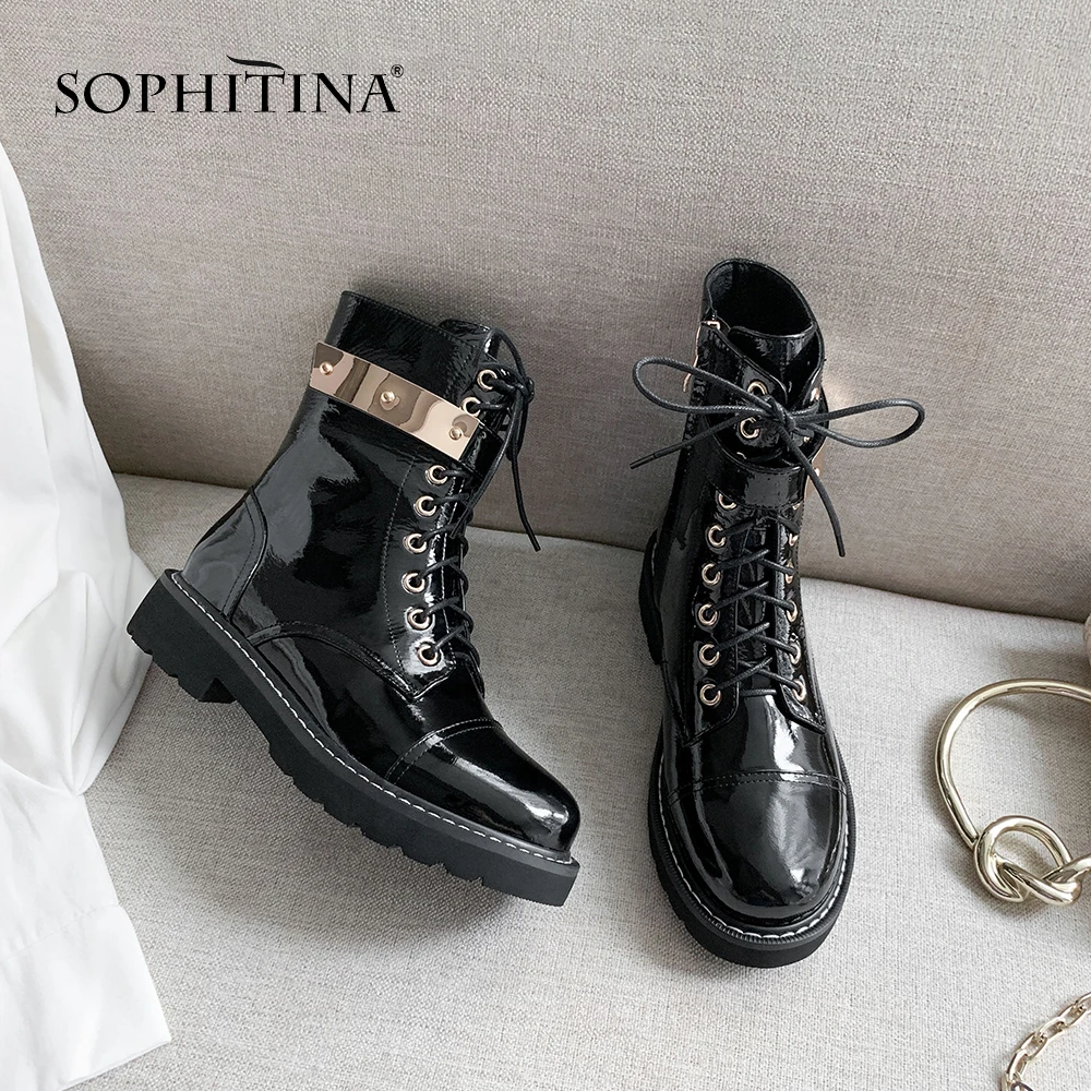 SOPHITINA/ботинки из натуральной кожи; Новинка; модные красивые Удобные однотонные ботинки на квадратном каблуке с металлическим украшением; женские ботильоны; MO312