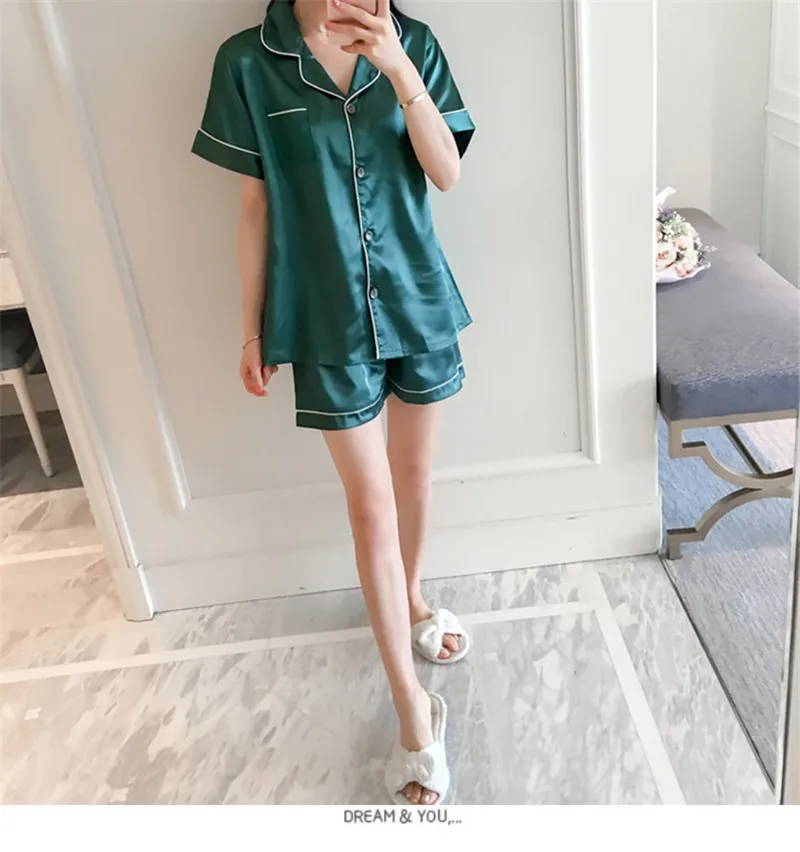 Женский пижамный комплект из искусственного шелка с коротким рукавом однотонный