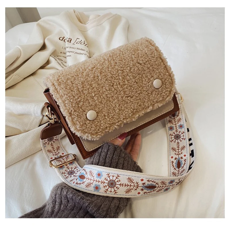 

Lamb Wool Shoulder Bag 2021 Winter New Crossbody Bags Fashion Wild Small Square Bag Plush Female Bag Mobile Phone Bag Wallet Sac