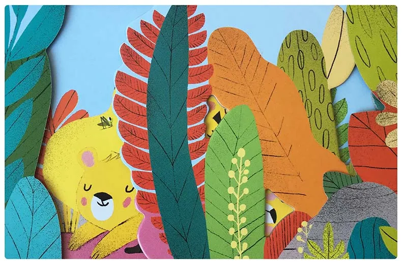 

Busy Book Lion Cub Board Book Early Childhood Education Books Original English Books