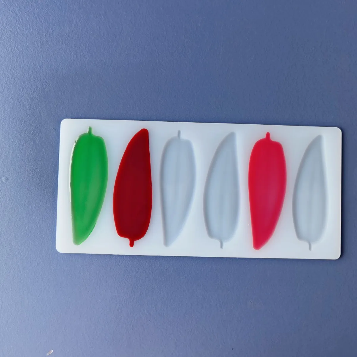 

Hot DIY 6-Cell Pepper Shape Silicone Mold Cake Decorating Tools Chocolate Mould Decor Muffin Pan Baking Stencil Kitchen Handmade