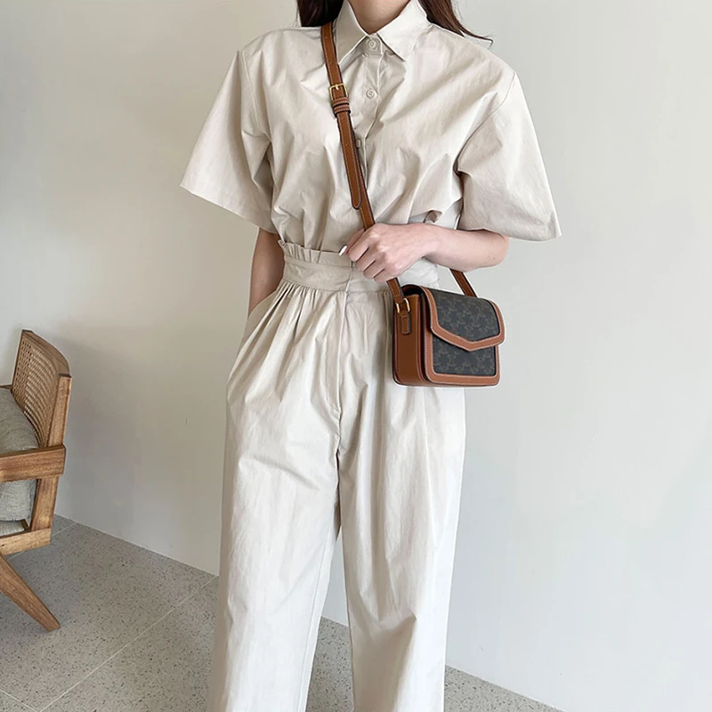 

Женский костюм, летняя однобортная рубашка с отложным воротником и короткими рукавами, повседневные брюки с широкими штанинами и высокой т...