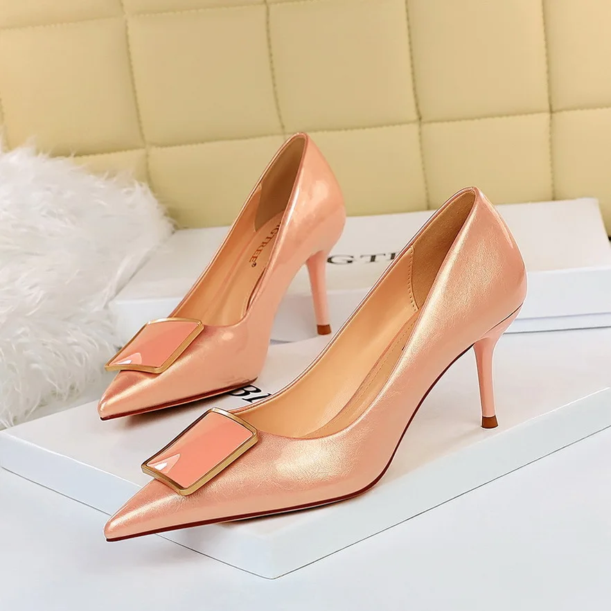

Patent leather high-heeled women's shoes big size 43 occupation ol women's shoes mouth pointed shoes sexy wedding shoes