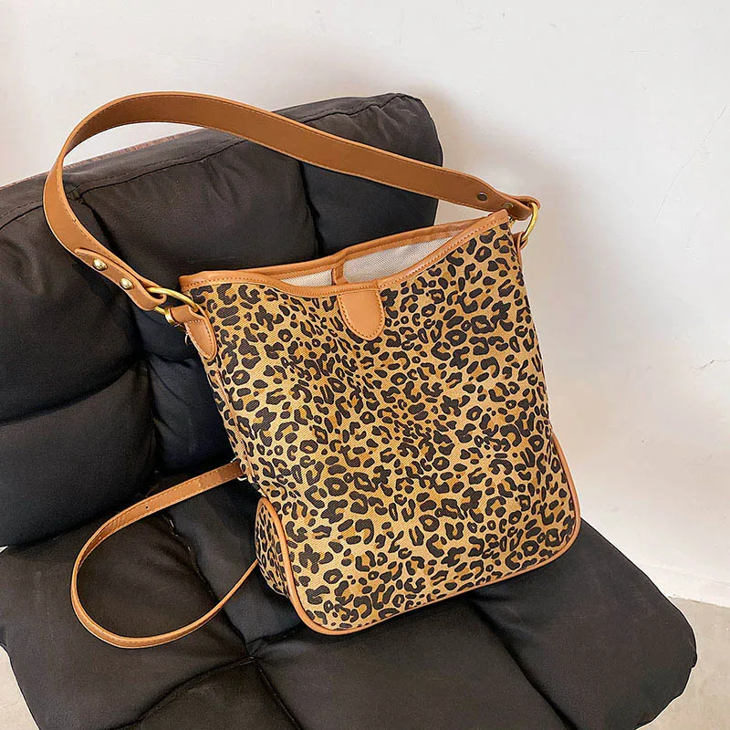 

Модные леопардовые сумки через плечо, женская простая качественная сумка на плечо, Высококачественная роскошная сумка, трендовая универса...