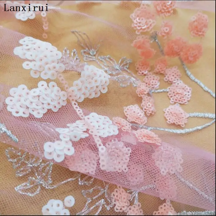 Белое черное цветочное кружевное на бретельках до середины икры с вырезами новое