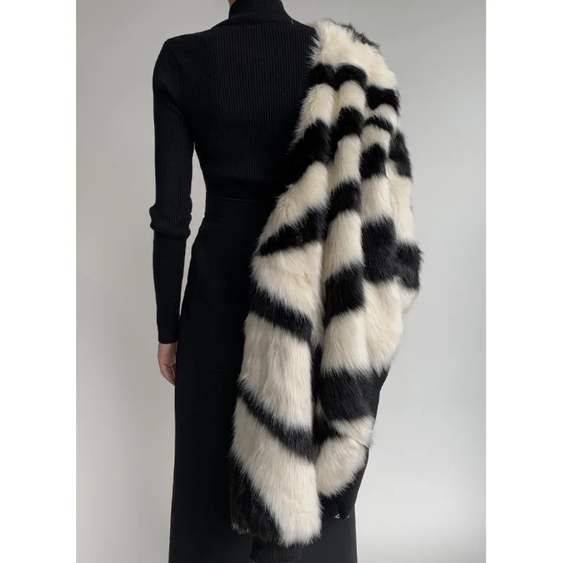 LUXUV Winter Faux Fur Short Coat Women Casual Warm Soft Zipper Jacket Plush Overcoat Pocket Design Fashion Teddy Lady Female