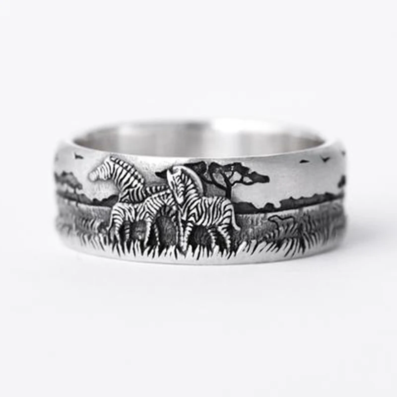 

2020 New Fashion Retro Punk Rings For Men Hand Engraving Prairie Zebra Rock Jewelry Male Finger Accessories Party Ring 40M794