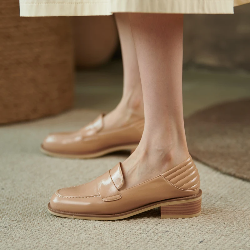 

Женские повседневные лоферы, туфли из спилка на платформе без застежки, с круглым носком, на низком каблуке, весна 2022