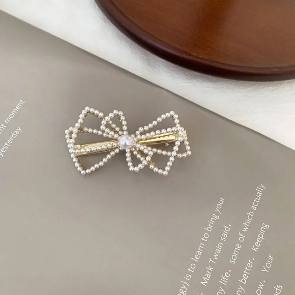 

Women Vintage Exquisite Pearl Rhinestone Hairpin Little Fairy Hairpin Bangs Clip Baroque Temperament Side Clip Hair Accessories