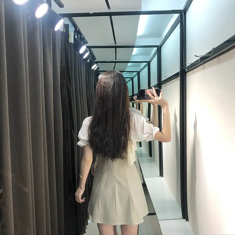 

French style retro grandiflorum first love skirt Sen super fairy sweet small fresh gentle temperament V-neck dress