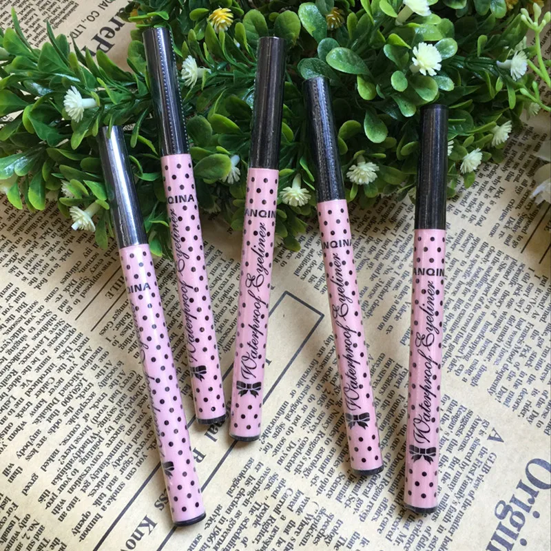 Карандаш-подводка для глаз водостойкая черная жидкая подводка 1 шт. |