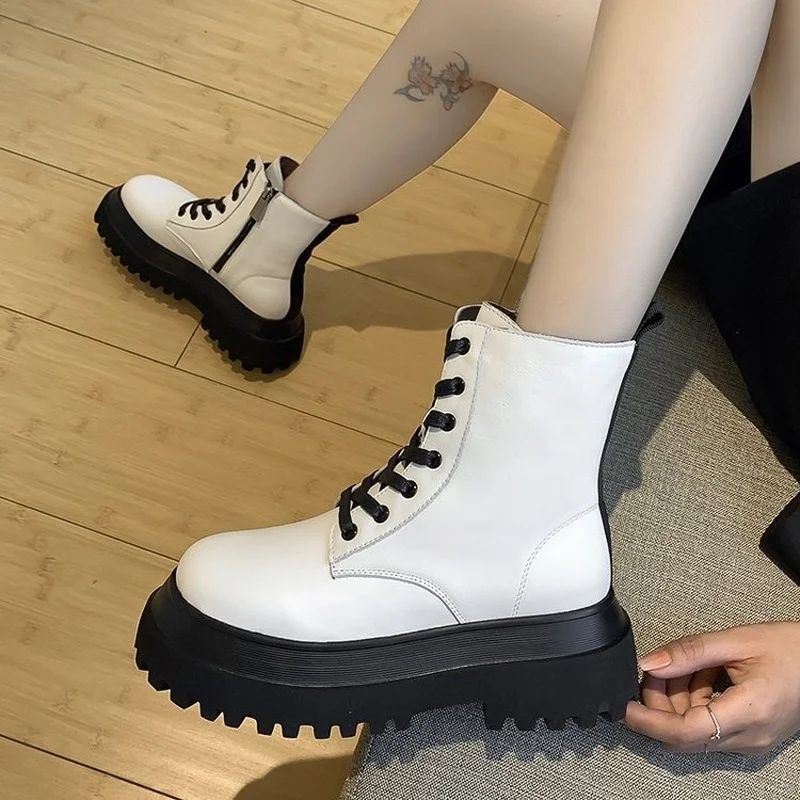 Женская обувь в готическом стиле черные ботинки на шнуровке с круглым носком