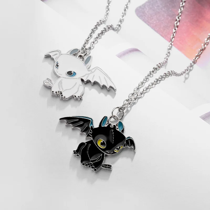 

Cartoon Paired Pendants Couple Necklace Cute Black White Fly Dragon Pendant Best Friends Necklace Punk Neck Chain for Men Women