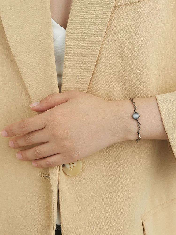 

ZEMIOR Darkness Bracelet For Women Moonstone Setting 925 Sterling Silver Twilight Thorns Chain Fine Gemstone Handmade Bracelets