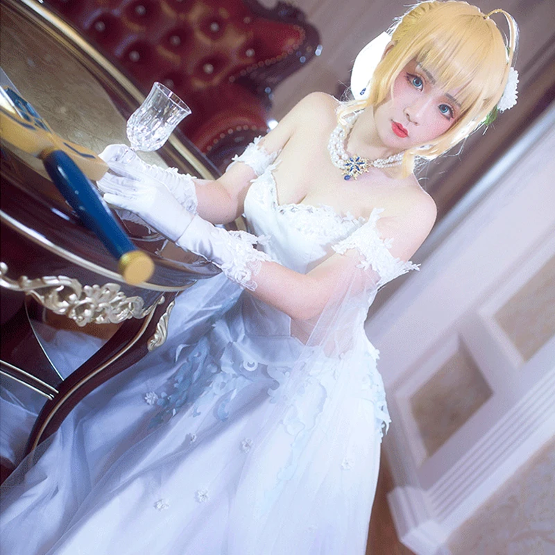 

Game Fate stay night Cosplay Costumes Altria Pendragon Saber Cosplay Costume Uniforms Clothes White Wedding Dresses Suits Gown