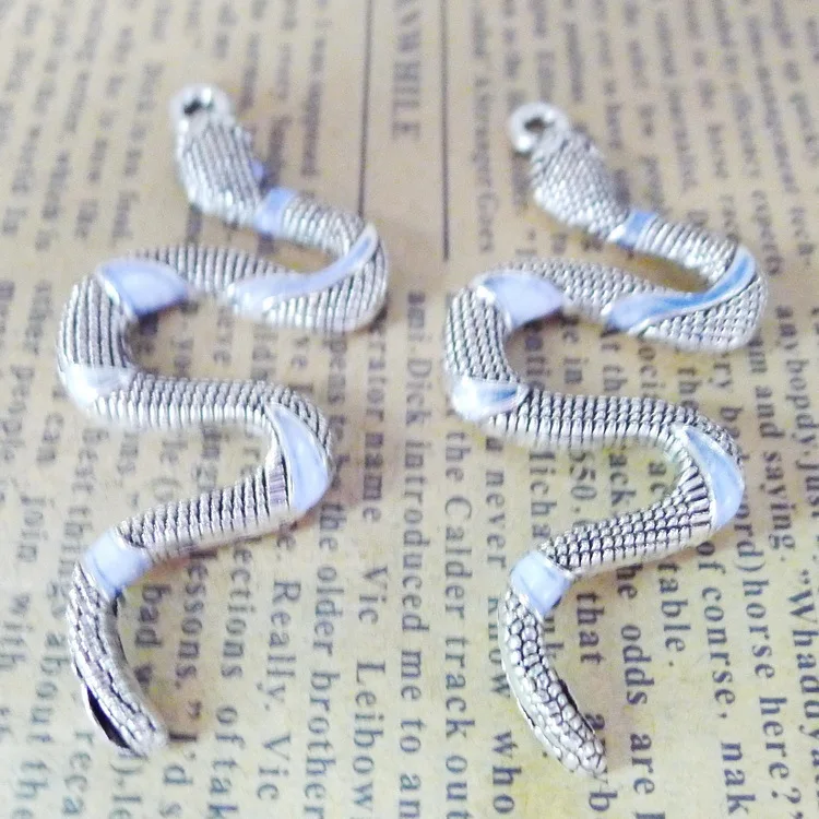 

Изогнутая подвеска в виде змеи размером 55x25 мм, 4 шт./лот, цвет античное серебро, фурнитура для изготовления ювелирных изделий своими руками