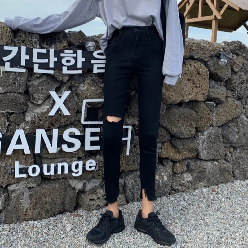 Черные рваные джинсовые брюки с высокой талией (брюки до щиколотки) новинка весны