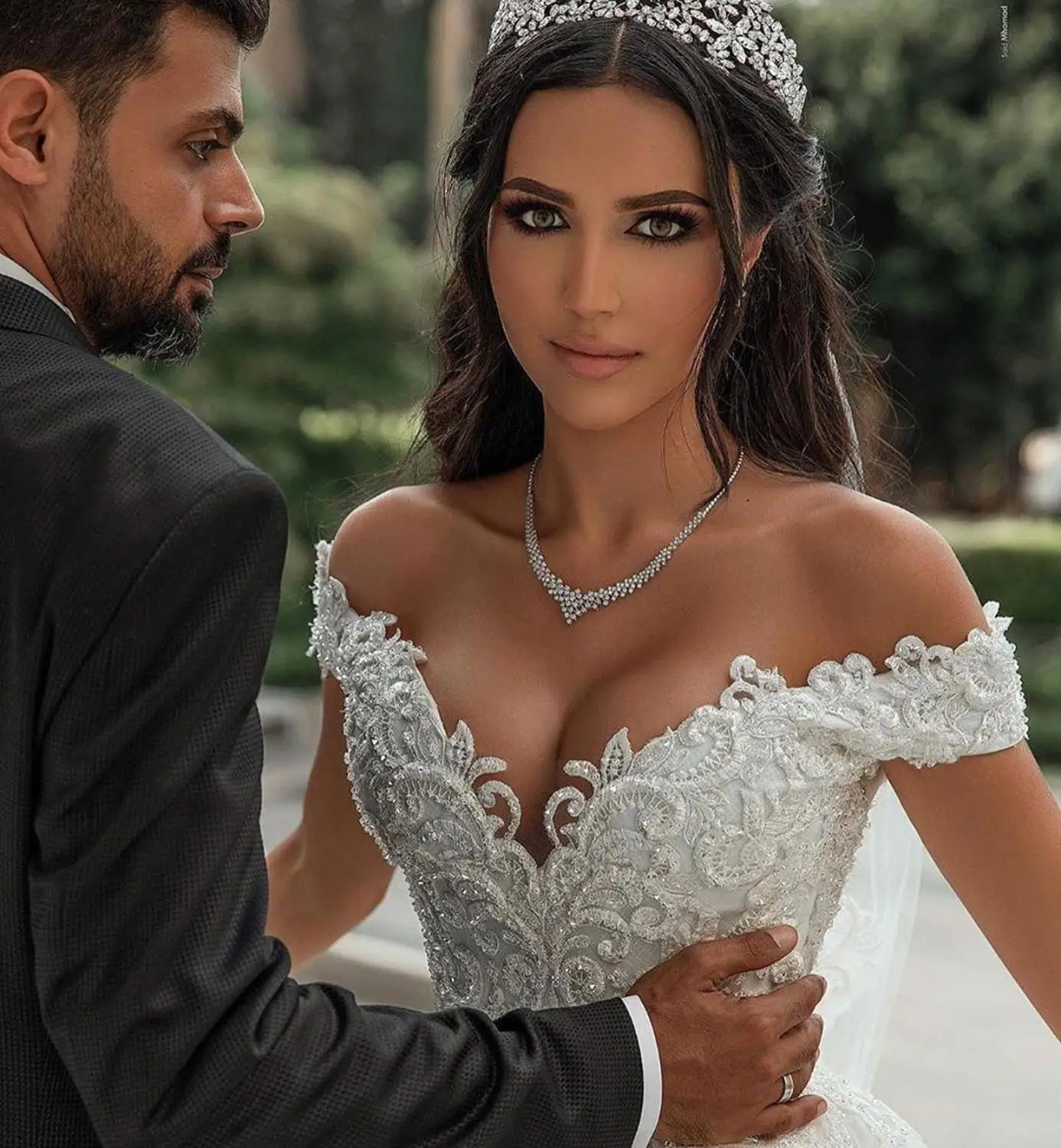 

2021 Arabic Aso Ebi Luxurious Lace Beaded Wedding Dresses Overskirt Tulle Vintage Off Shoulder Wedding Gowns Vestidos De Noiva