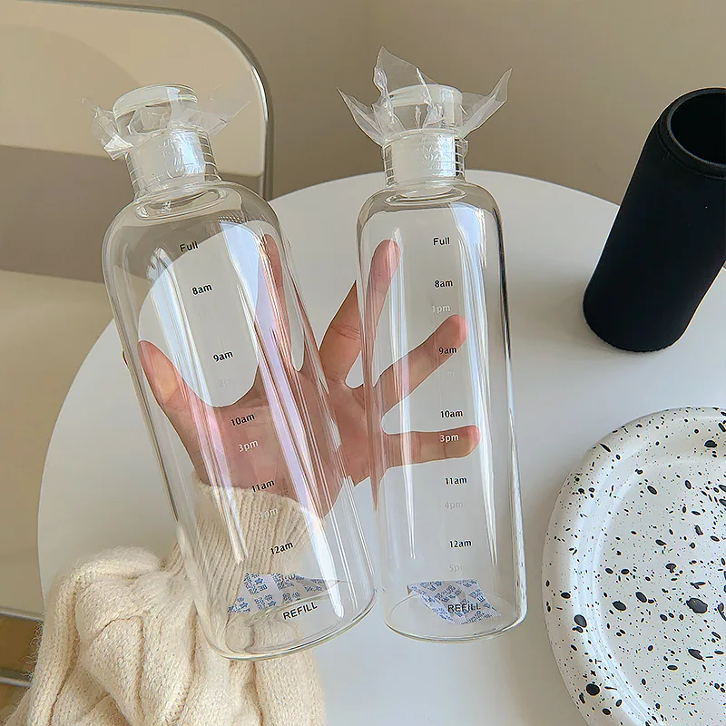 

Large-capacity bottle with cup sleeve, transparent milk juice wine, simple cup, leak-proof drinking utensils, hour-marked carafe
