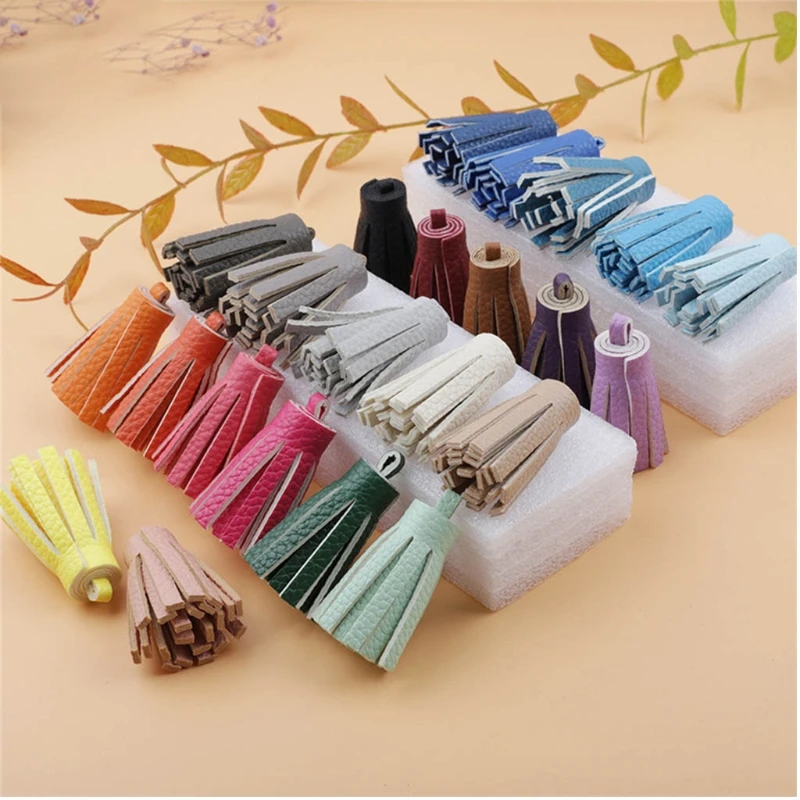

High Quality New PU Leather Tassel Charm Keychain for Women Handbag Purse Keys Wallet Accessories