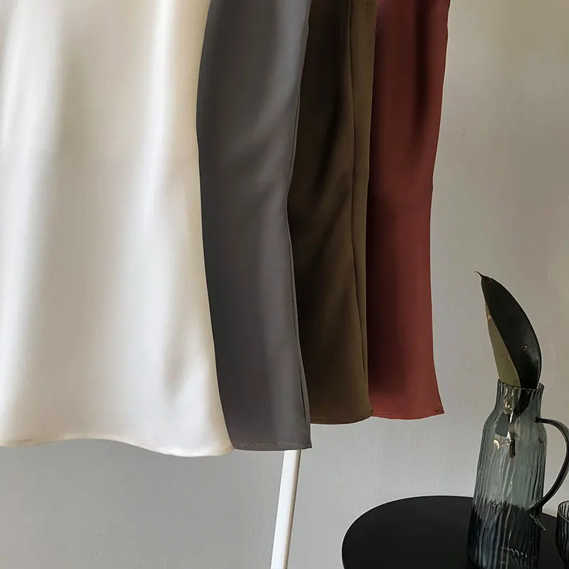 

Summer Fashion V Neck Solid Woman Halter Tops Vest Loose Sleeveless Casual Women Bottoming Shirts ZYZ00044