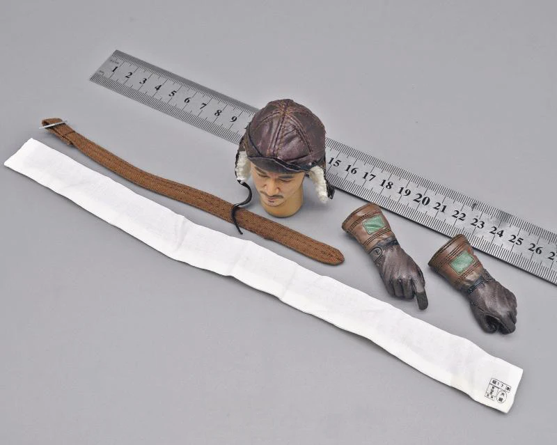 

In Stock BBI 1/6th Soldiers WWII Japanese Army Pilots Leather Hat Gloves Hand Scarf Belt Without Head For Mostly 12inch Doll