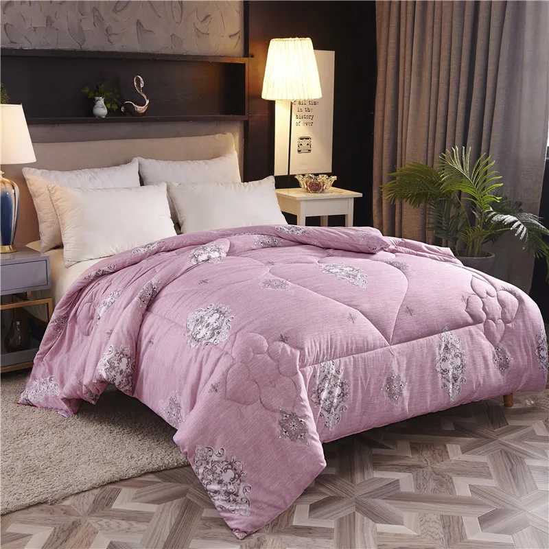 

Cute Style Winter Comforter For Christmas Gift 100% Superfine Fiber Polyester Blanket Duvet Warm And Comfortable Quilt Comforter