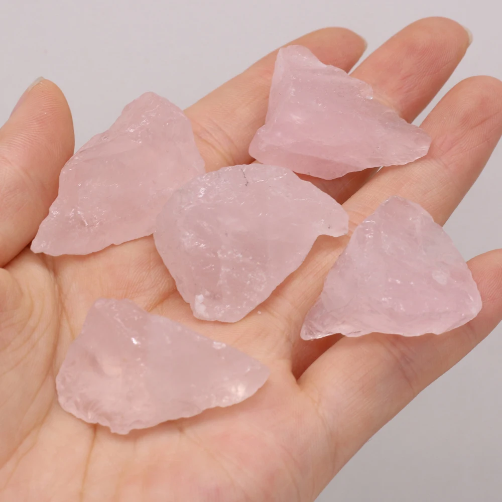 

20-30mm Natural Beautiful Ornament Rose Quartz Crystal Family Decoration Aquarium Treatment Reiki Energy Meditation Stone 20g1PC