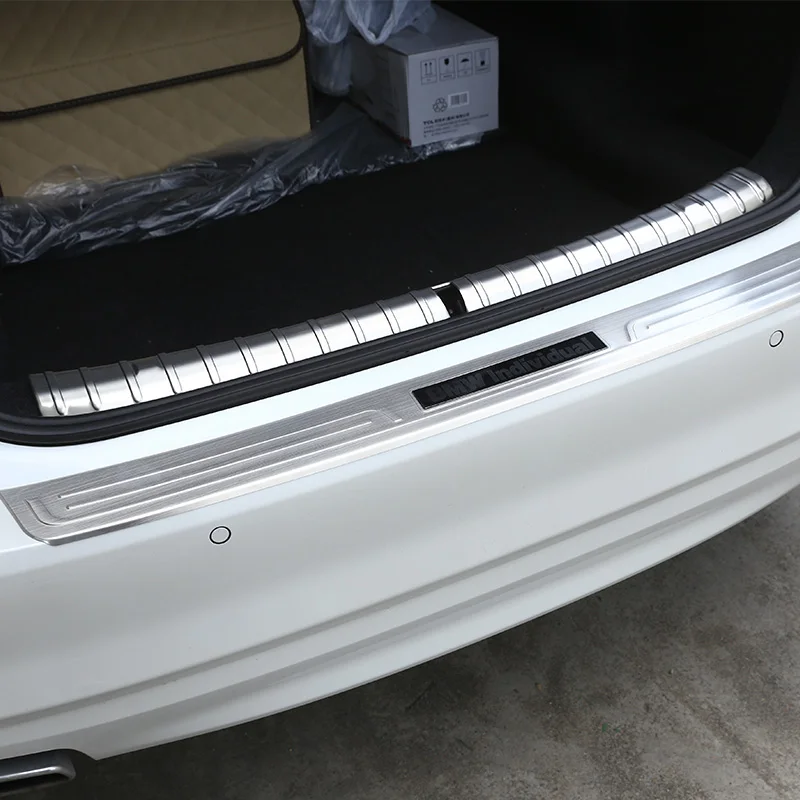 Накладка на ножку заднего бампера автомобиля из нержавеющей стали защитная