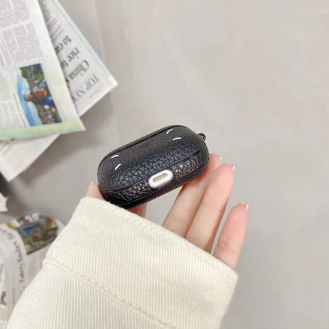 

Luxury Popular Vogue Trend Black Case For AirPods 1 2 Pro 3 Box PU Leather Brand Wireless Bluetooth Earphone Protection Cover