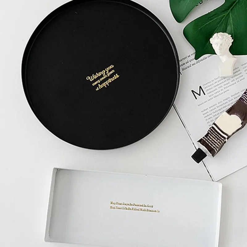 

Металлический лоток для хранения ювелирных изделий