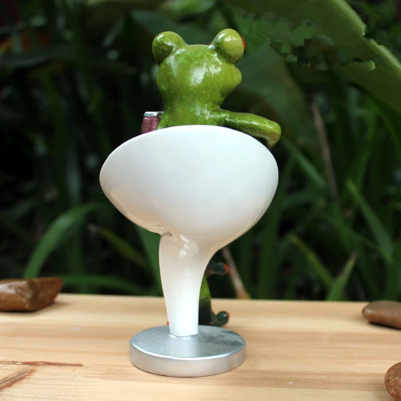 

[Modern] Home Decoration Accessories Bizarre Spoof Frog Ornaments Statue Sculpture Resin Frog Home Table Desktop Decor