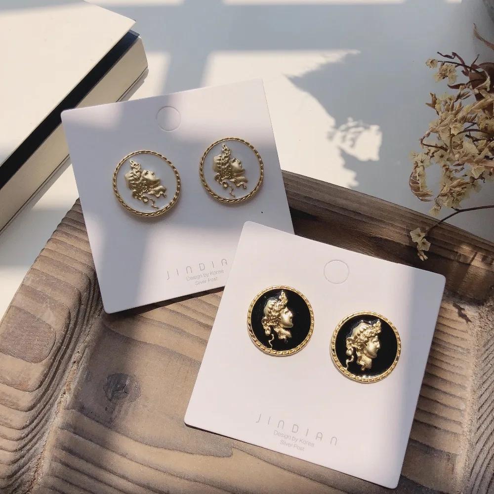 Korean New 925 Silver Pin Retro ins Round Abstract Portrait Stud Earring Female Jewelry for Women Girls Gift