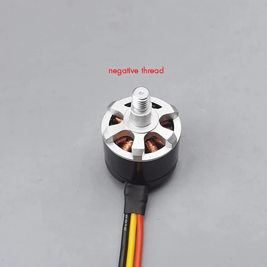 2212 870KV бесщеточный двигатель с M6 положительной/отрицательной резьбой для F450 F550