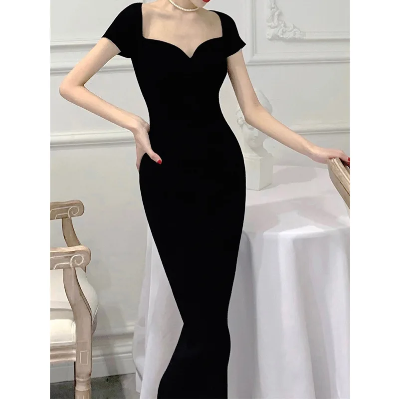 

New Year's Simple Dress French Retro Slit Hepburn Style Hip Knitted Dress Slim Design Sense Temperament Long Skirt Women Black