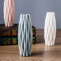 factory hot selling fashion plastic vase nordic color vase creative dry and wet flower flower arrangement vase