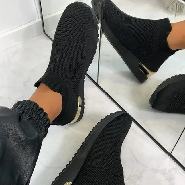 

Sneakers Women Vulcanized Shoes Ladies Solid Color Slip-On Knit Sneakers For Female Casual Sport Shoes 2021 Fashion Mujer Shoes