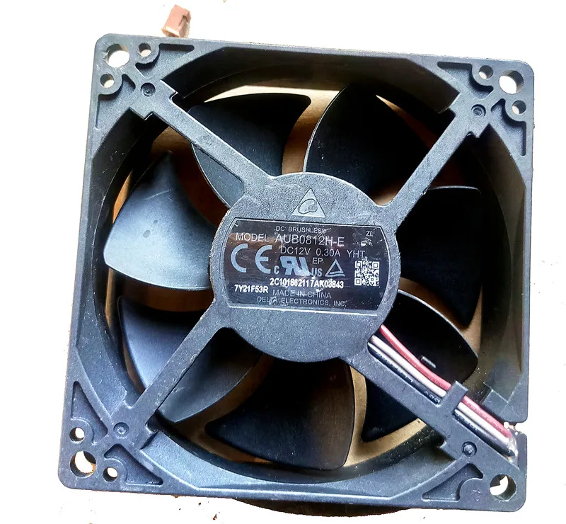 

NEW FAN For AD08012UX257301 12V 80*80*25mm BenQ projector cooling fan AUB0812H-E 8025