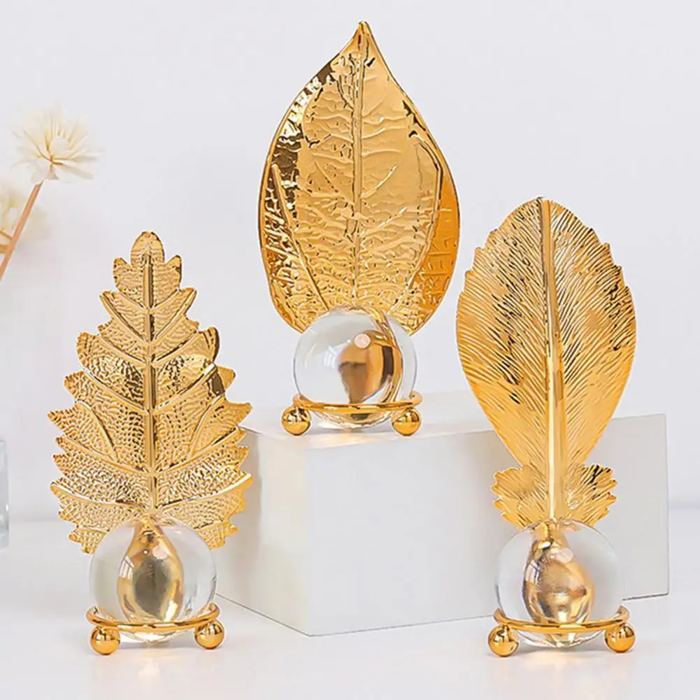

Creative Faux Crystal Ball Leaf Design Model Metal Home Display Mold Ornament