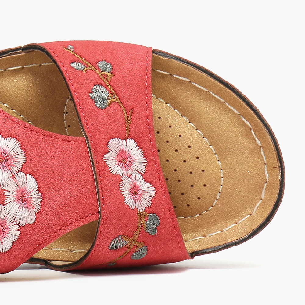 

Woman Slippers Flower Platform Colorful Ethnic Flat Shoes Woman Comfortable Casual Fashion Sandals Female Summer Dropshipping