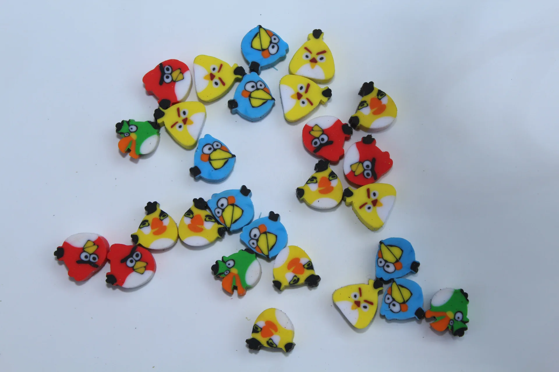 100pcs mini Childrens study supplies cute bird eraser figure model toys