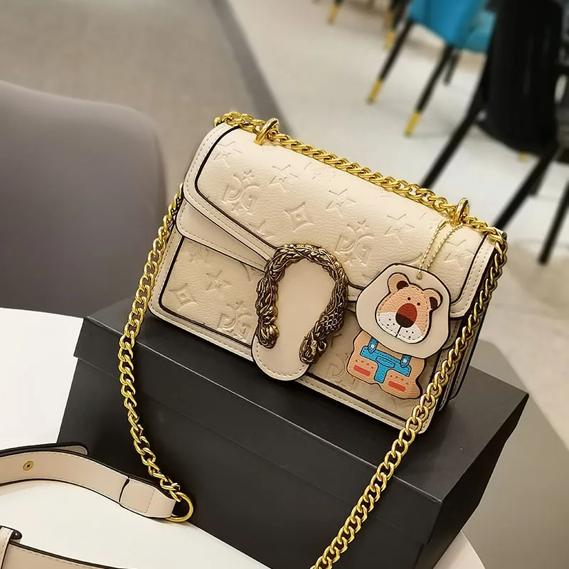 

Embossed Metal Lock Clamshell Women's Small Square Bag 2021 New Style European and American Temperament Chain Underarm Shoulder