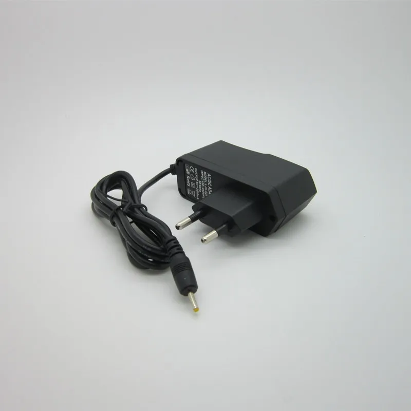 

Universal Charger 5V 2A DC 2.5mm Power Adapter Supply for Tablet PC iWork8 3G Q88 Chuwi V88 Cube U35GT2 U39GT