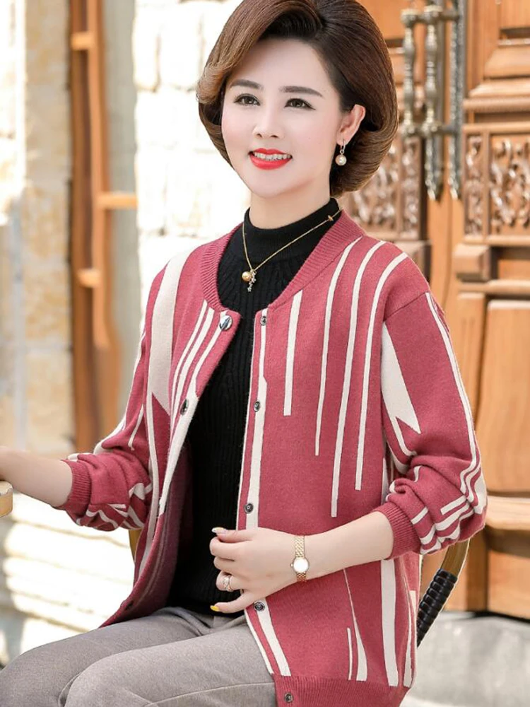 Leather Pink Осенний свитер кардиганы женщин среднего возраста мать одежда длинный рукав открытый стежок свободный свитер куртка женская вязаная куртка - Цвет: Leather Pink