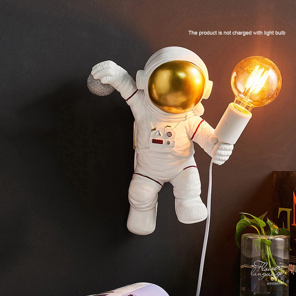 

Astronaut Model Night Light Resin Table Lamp Ornament Kids Room Home Desk Miniature Ornament Craft Bedroom Decoration