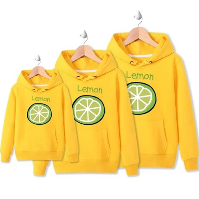 

Высококачественная одежда для родителей и ребенка осенняя одежда однотонные трендовые свитера для семьи из трех предметов свитер в иностр...