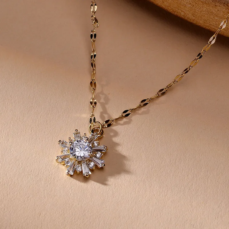 

Hot Sale Titanium Steel Rhinestone Six-point Star Pendant Necklace For Women Girls Fashion Personality Party Necklace Jewelry