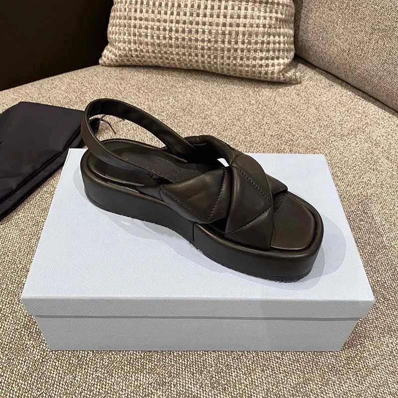

2021 top quality women Genuine Leather cross-strap sandals with thick soles for summer outdoor lounger