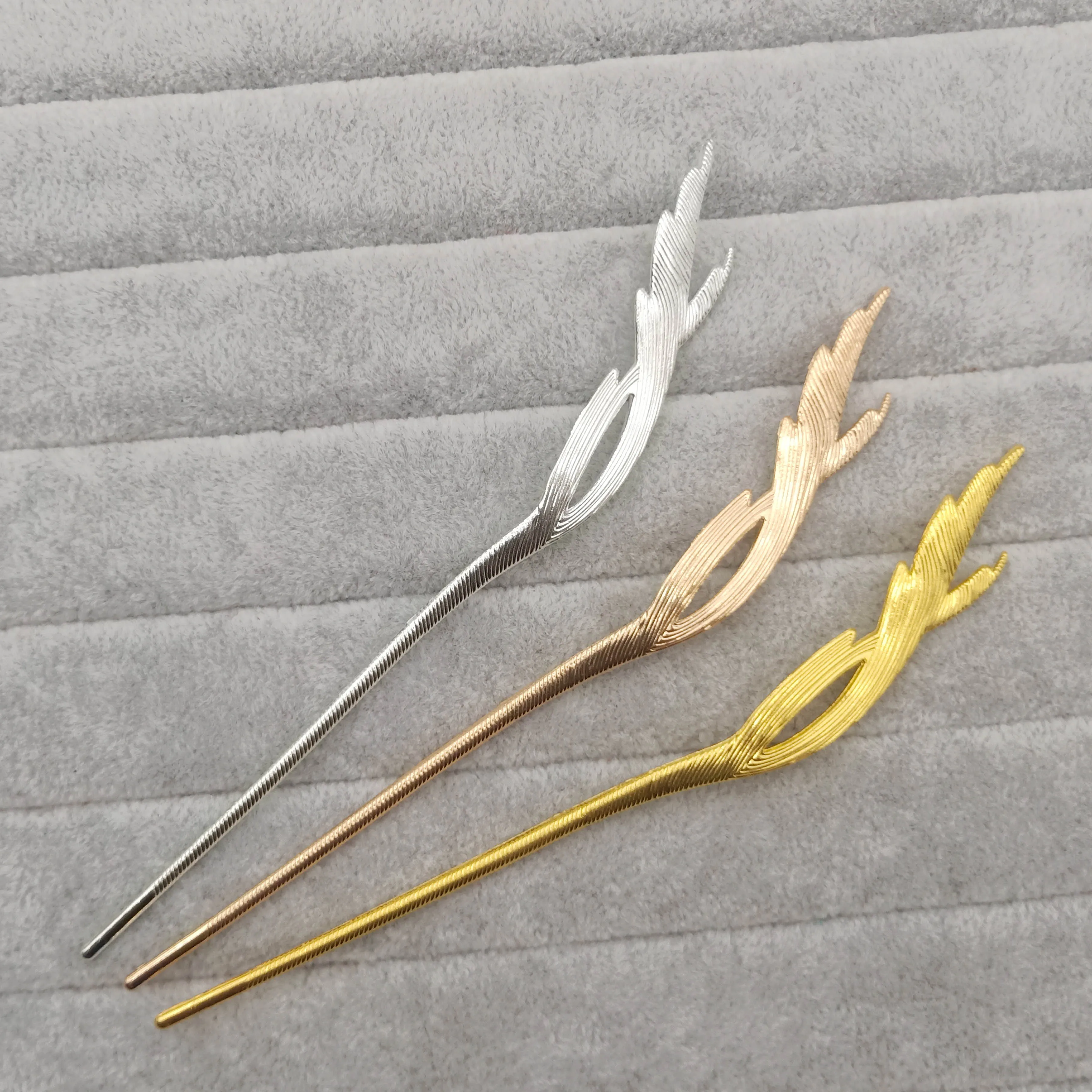 Заколки для волос женские металлические минималистичные